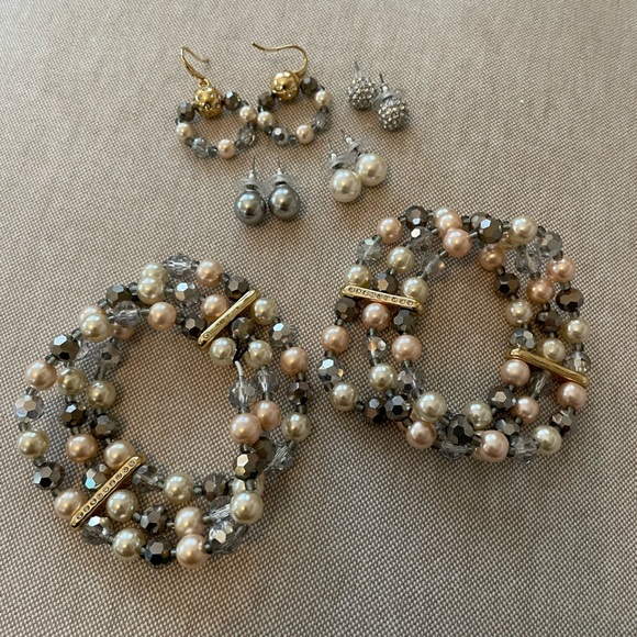 Jewelry - Bundle of 6 sets classic elegant chromatic jewelry OS